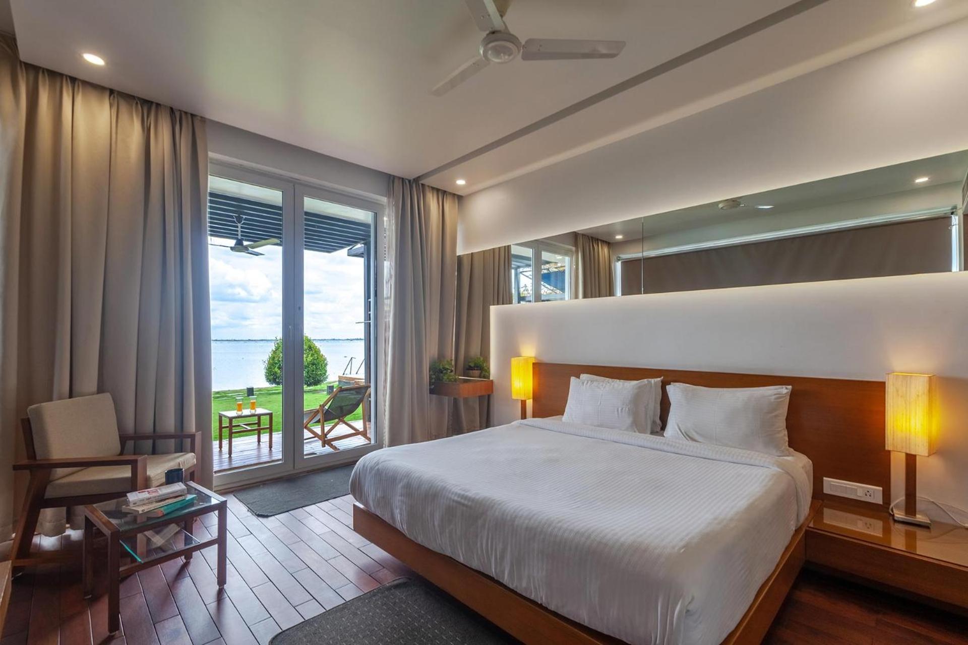 Stayvista At The Rain - River Villa With Infinity Pool Alappuzha Zewnętrze zdjęcie
