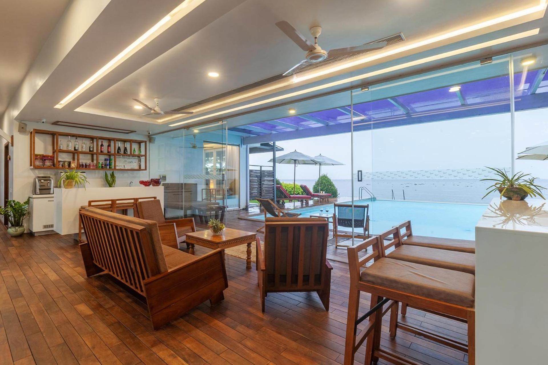 Stayvista At The Rain - River Villa With Infinity Pool Alappuzha Zewnętrze zdjęcie