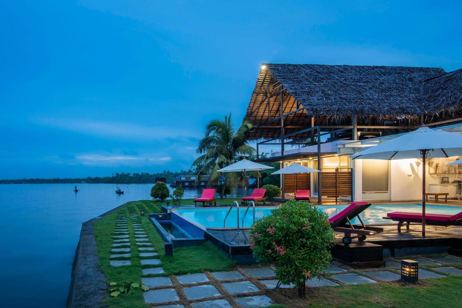 Stayvista At The Rain - River Villa With Infinity Pool Alappuzha Zewnętrze zdjęcie